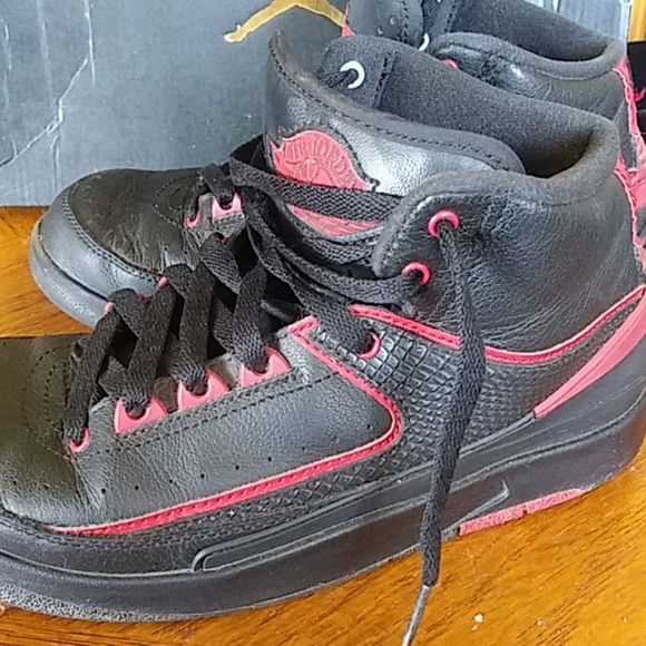 Jordan Retro 2 - Picture 3 of 4